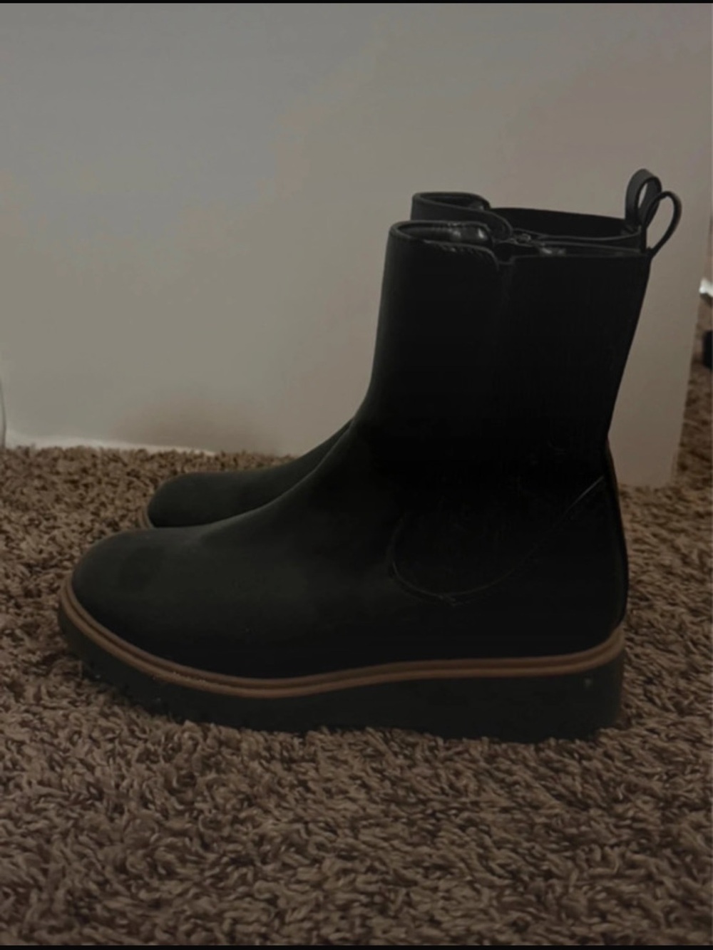 Girls size 4 Black Chelsea Platform Booties with Contrast Welt